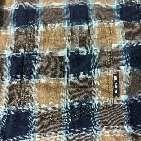 Billabong Shirt Mens XL Navy Blue Brown Plaid Flannel Core Fit - Picture 6 of 11